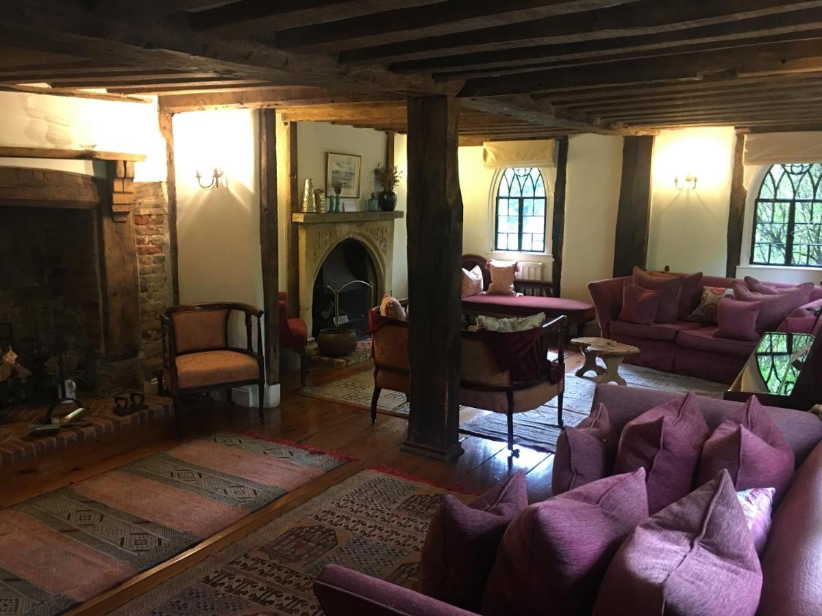 The Old Farmhouse Windsor Extérieur photo