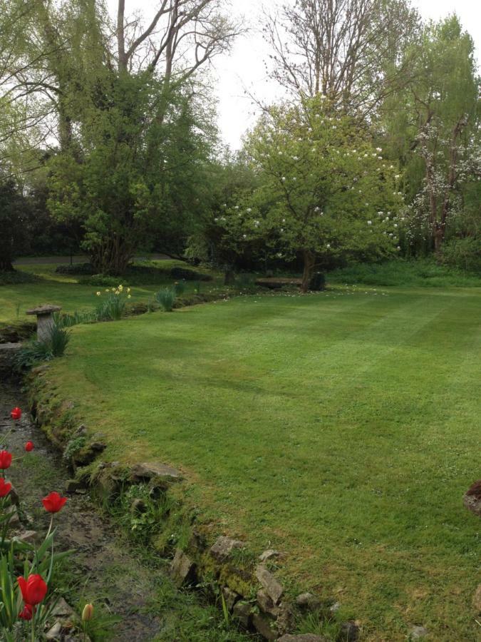 The Old Farmhouse Windsor Extérieur photo