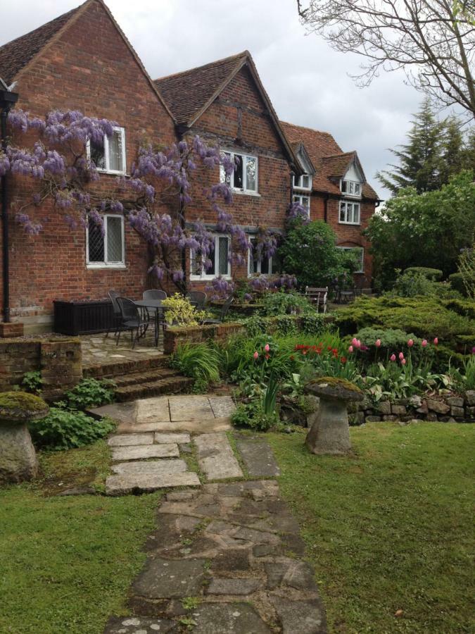 The Old Farmhouse Windsor Extérieur photo