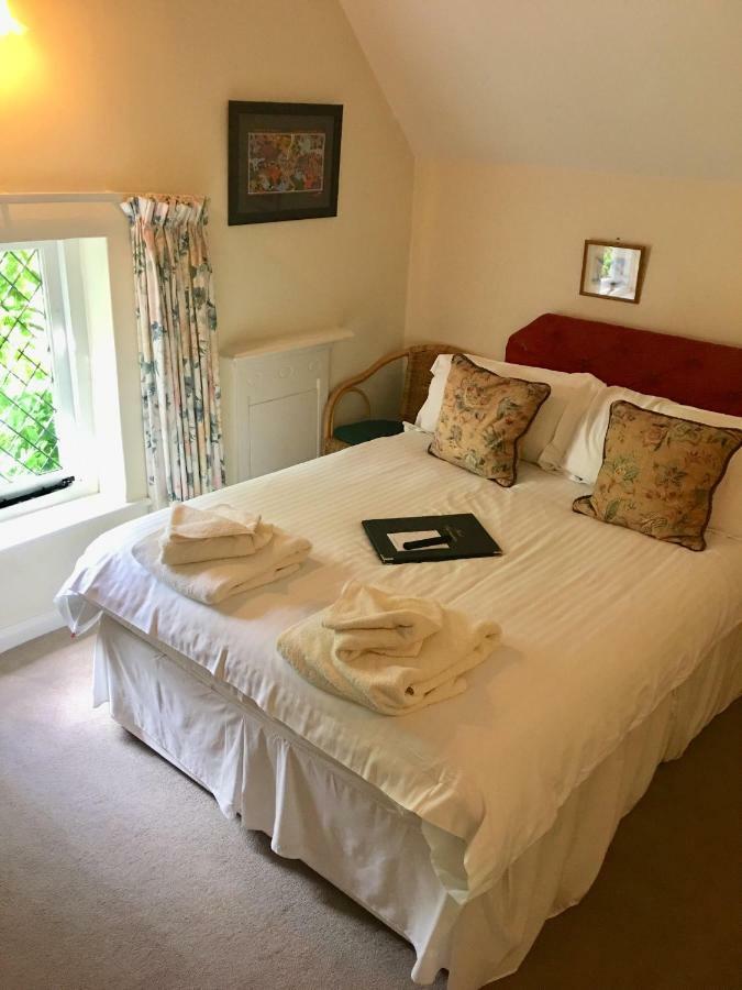 The Old Farmhouse Windsor Extérieur photo